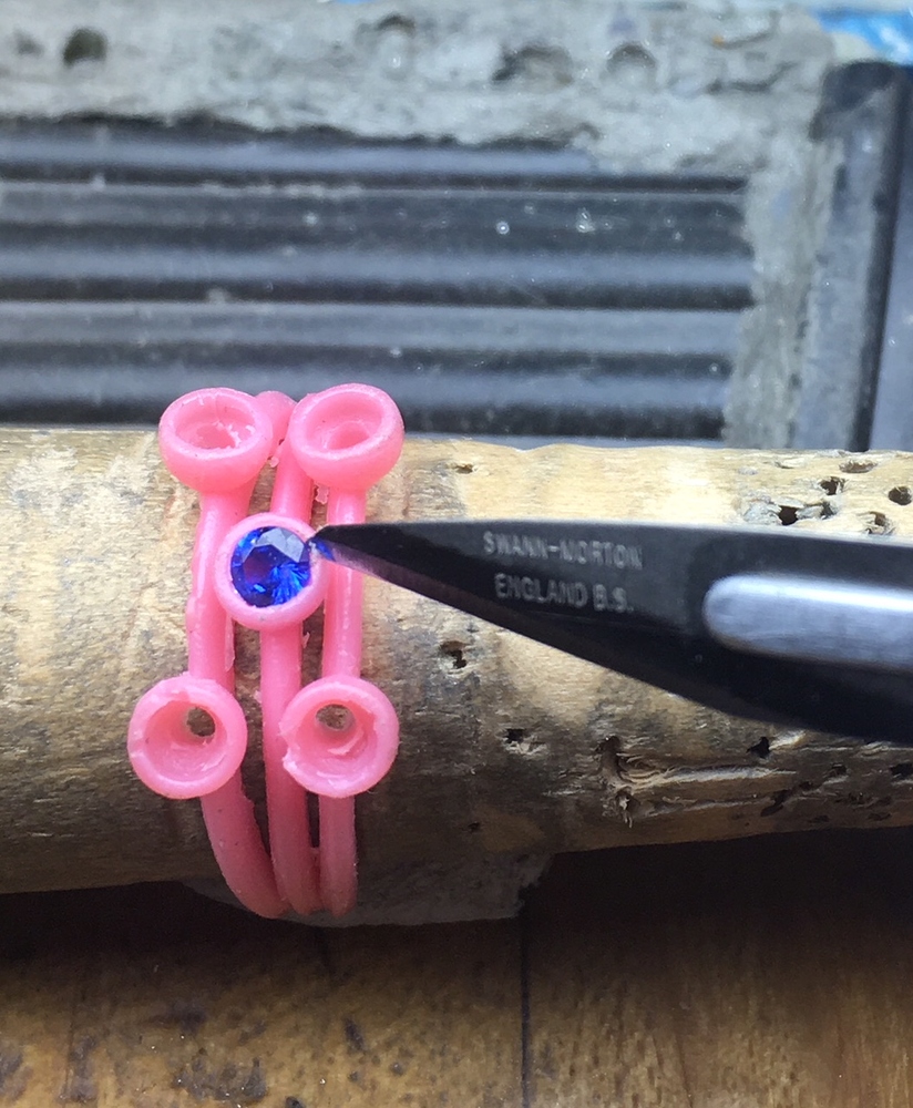 Setting Gemstones in Wax A tutorial Jewelry Discussion Ganoksin