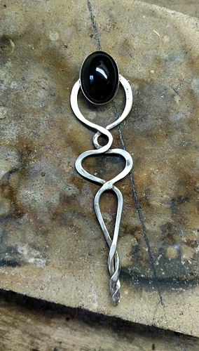 Silver Black Onyx Pin