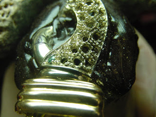 Bud%20carving%20on%20clasp